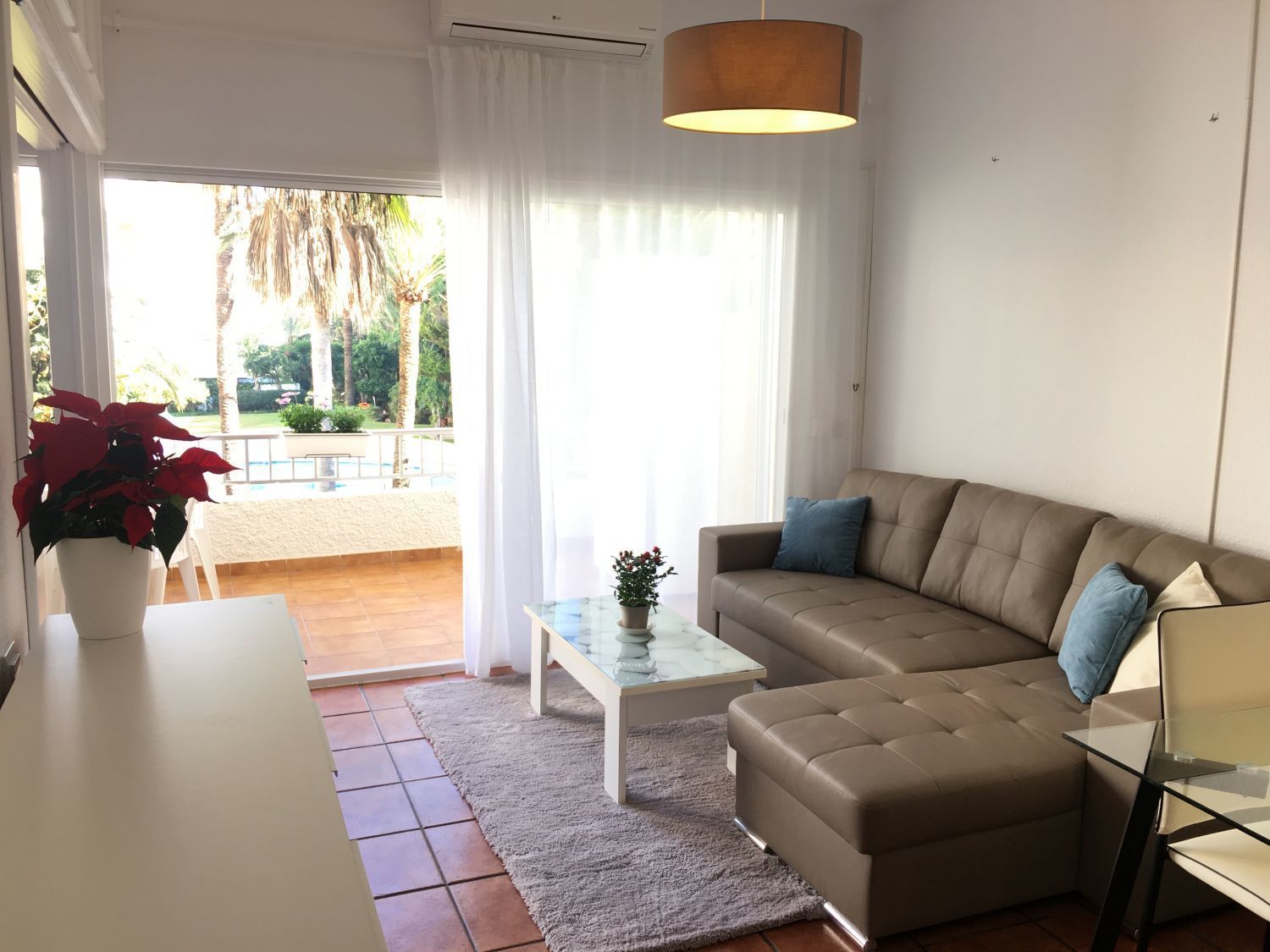 Elegancia Apartments Marbella - Paseo Maritimo Apartment